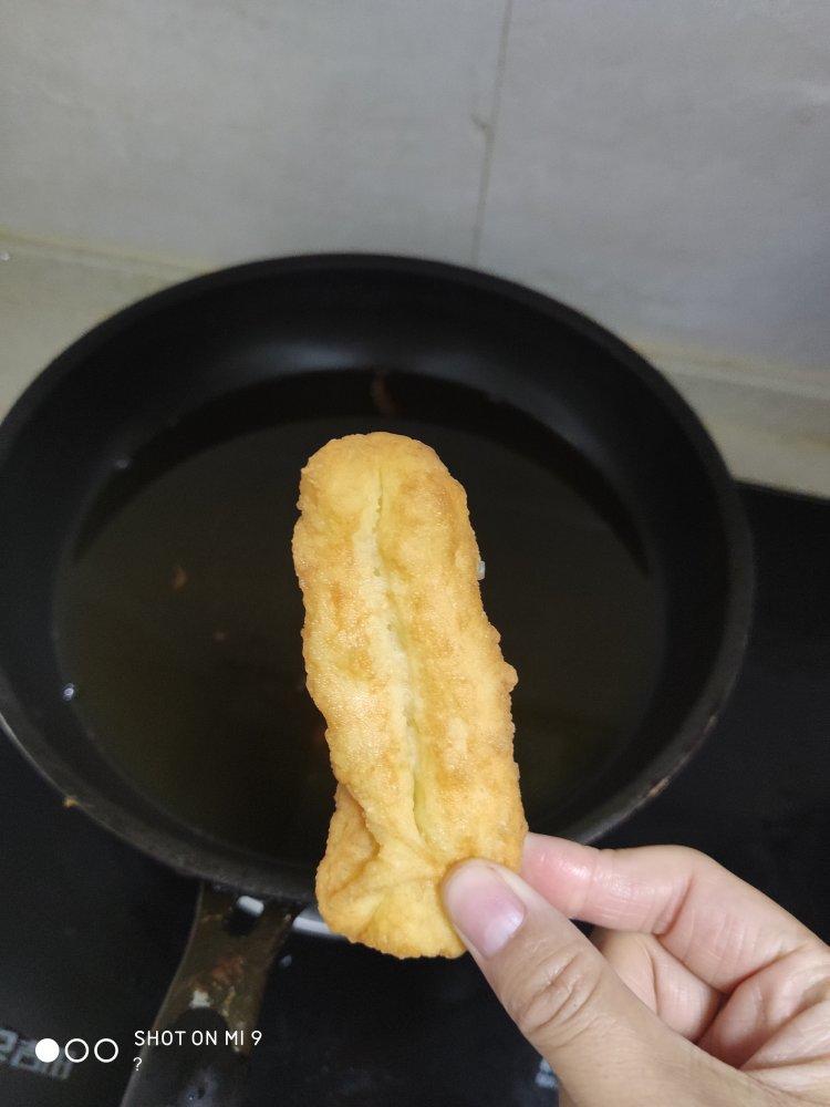自制无泡打粉油条