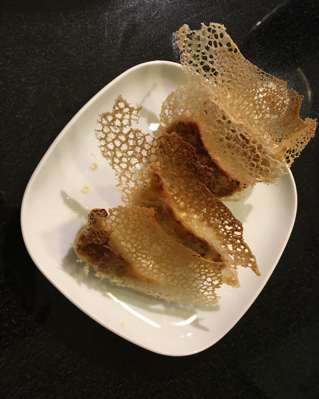 冰花蕾丝煎饺