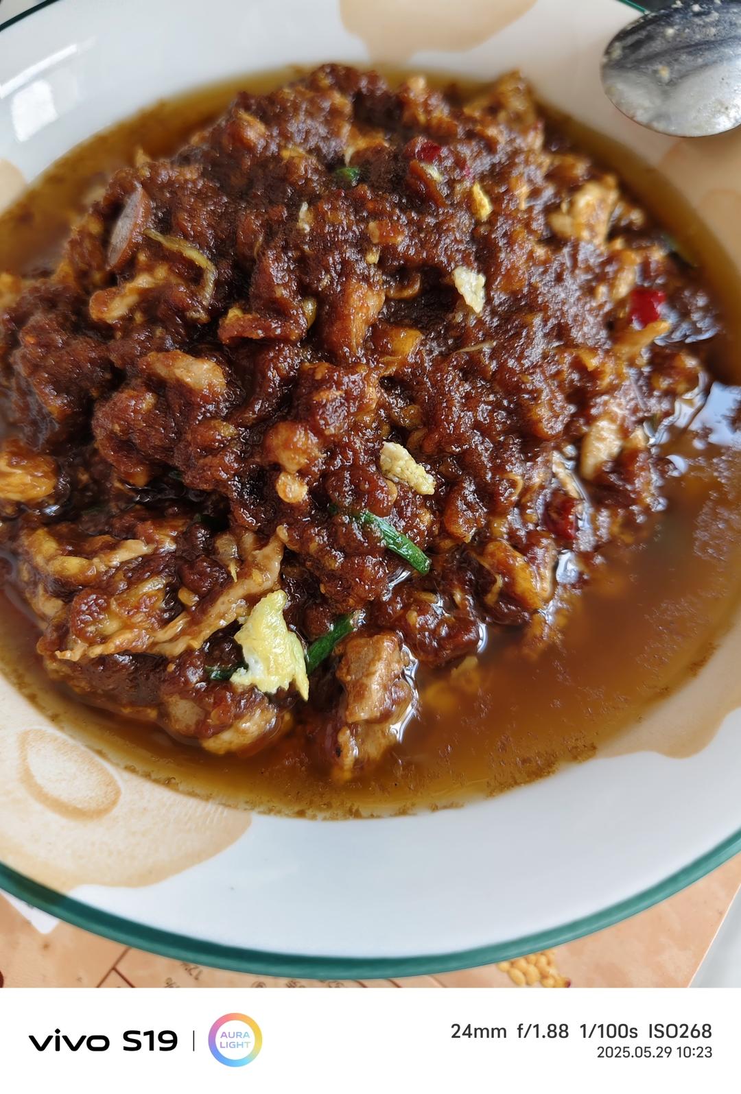 肉丁鸡蛋酱