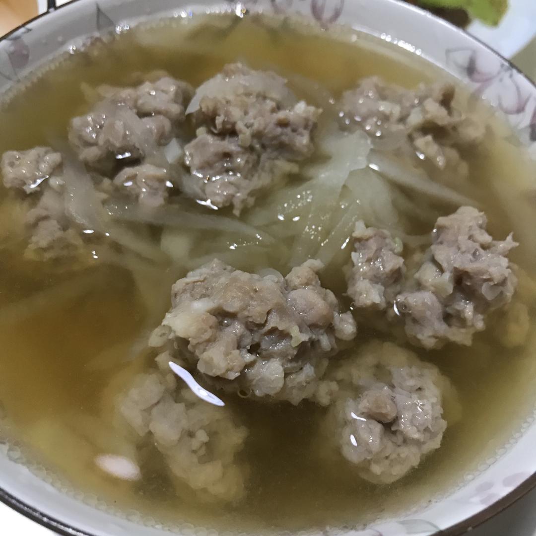 白萝卜丝汆丸子