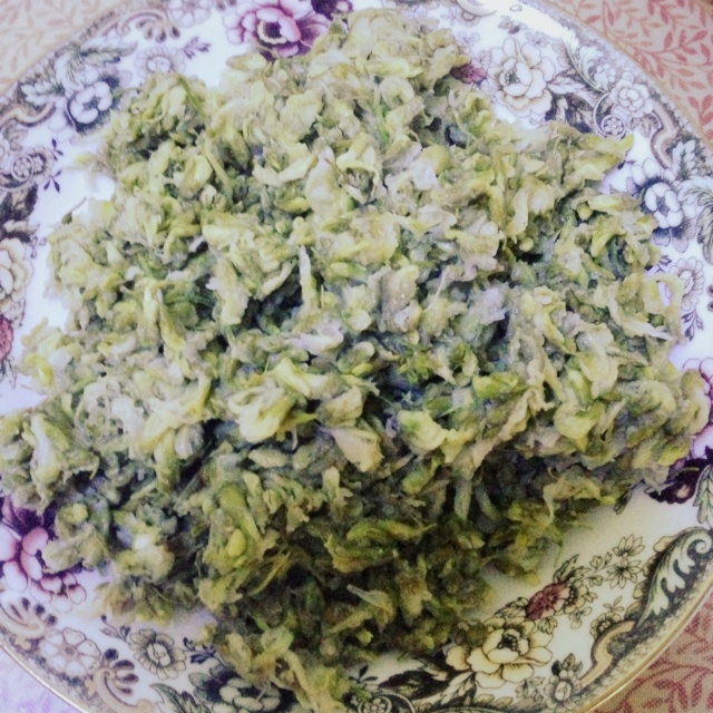 蒸槐花
