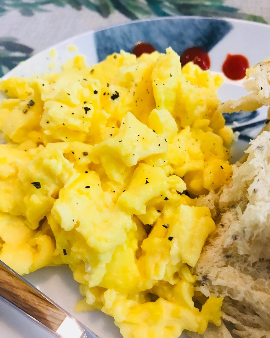 美式炒蛋 scrambled eggs