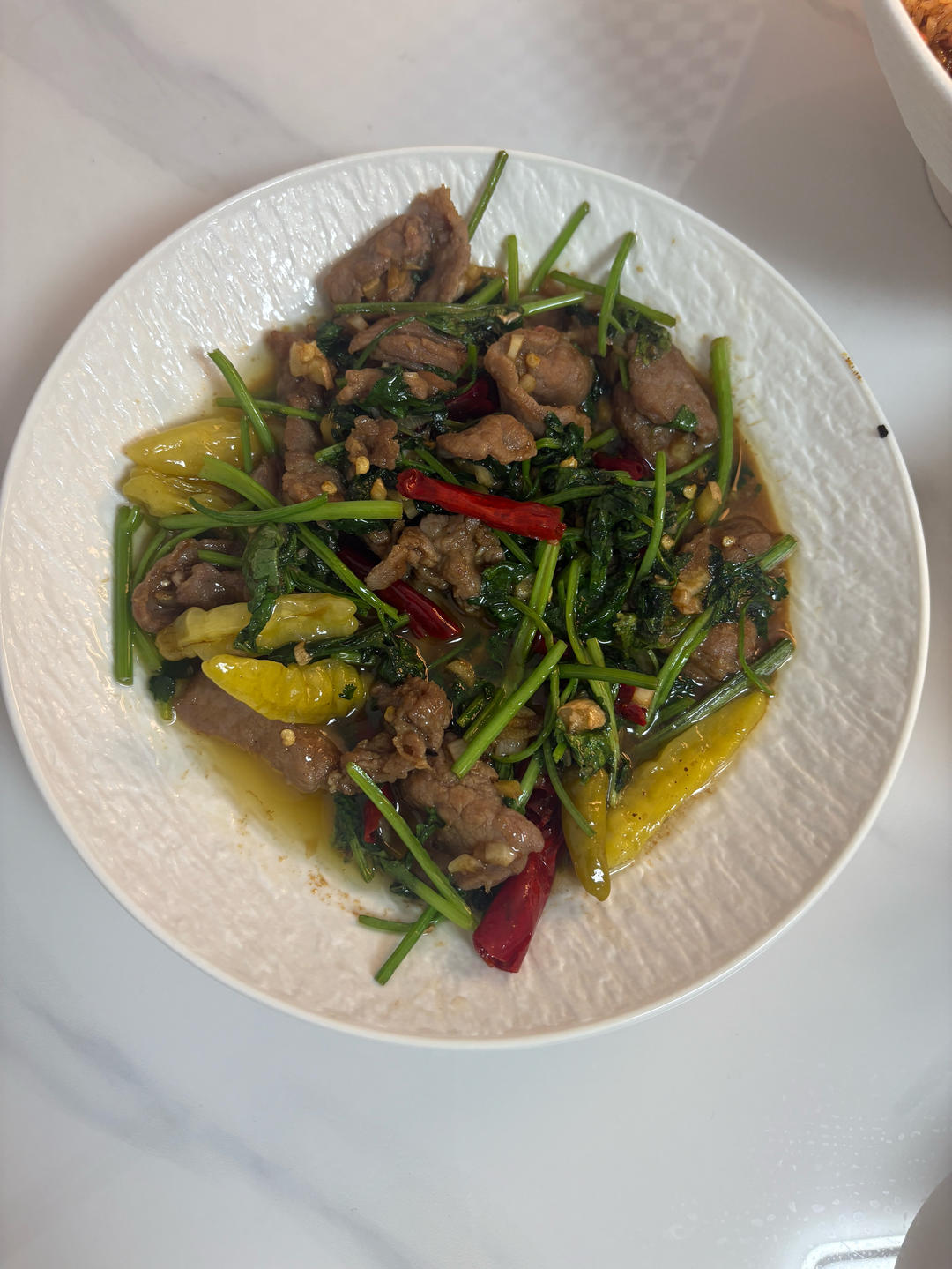 小炒黄牛肉，肉嫩味香！太好吃了简直是米饭杀手！