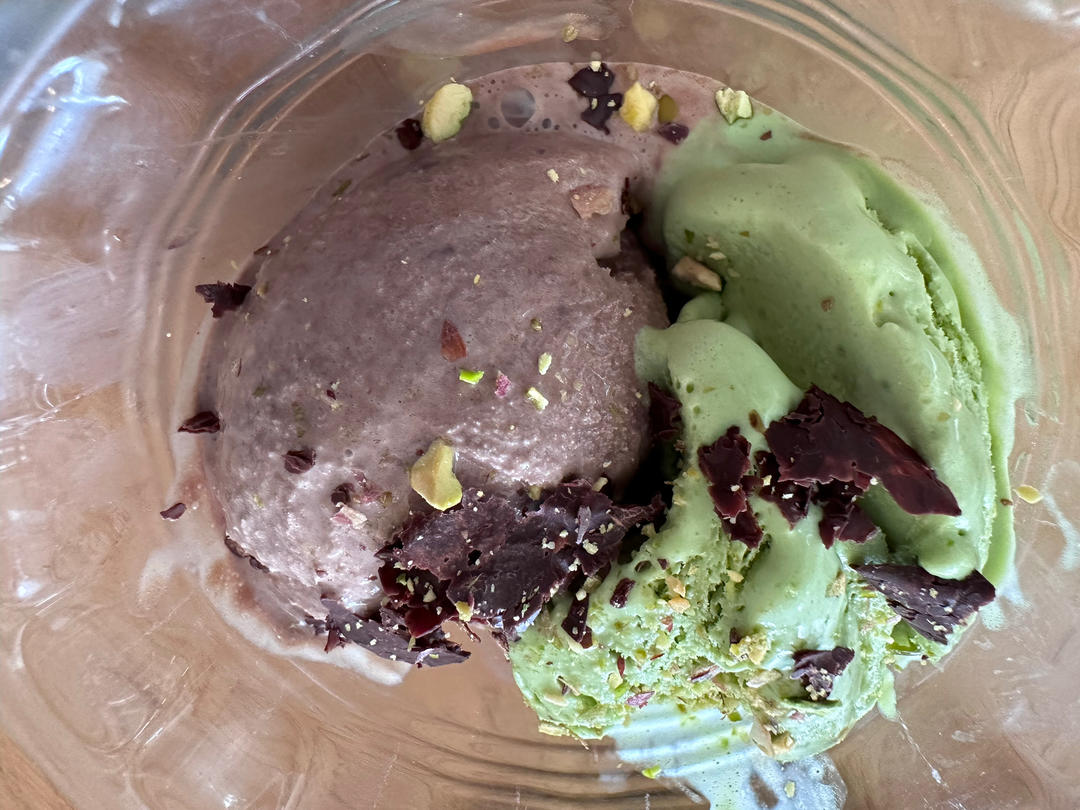 开心果&巧克力冰淇淋🍦