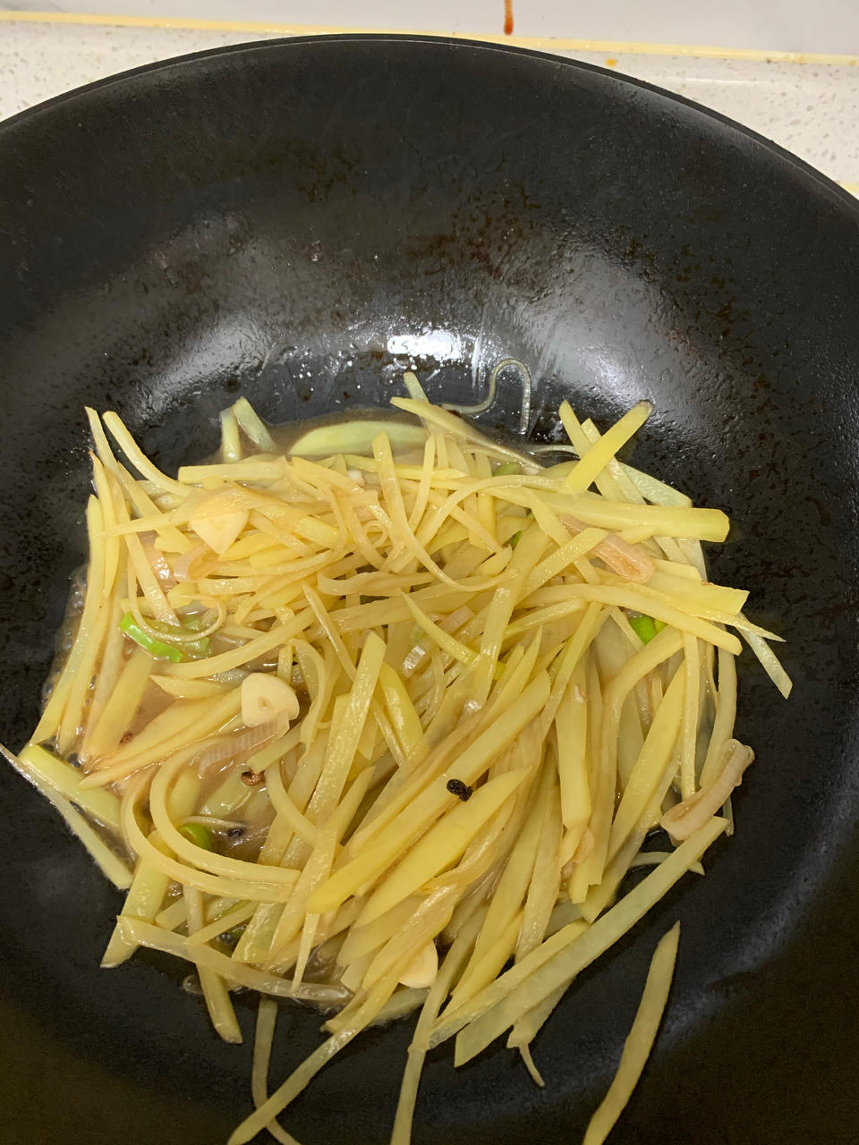 在家也能做出馆子味儿的醋溜/炝炒/酸辣土豆丝（就是那道看似简单，实则步步玄机的土豆丝）