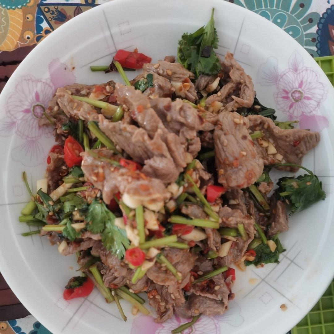 丈母娘吃了都夸的凉拌香菜牛肉