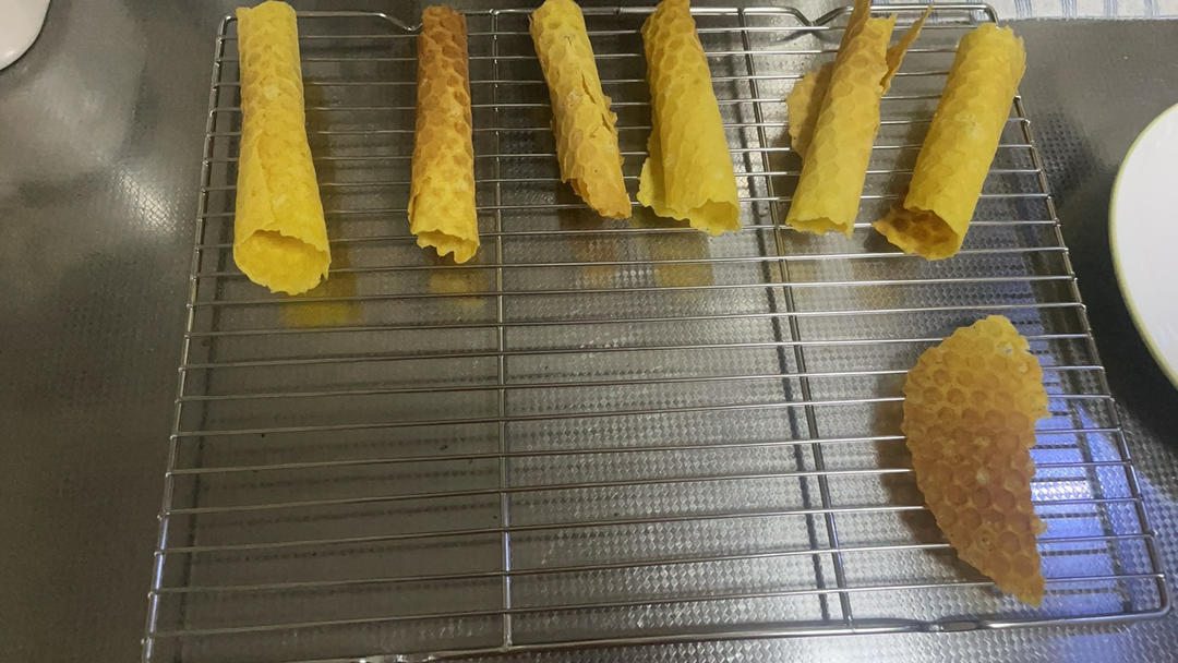 不输美心的酥香蛋卷，真正酥掉渣