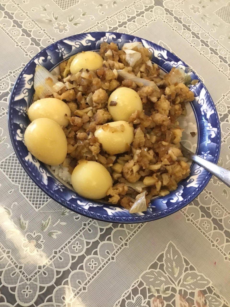 好吃到停不下来的卤肉饭