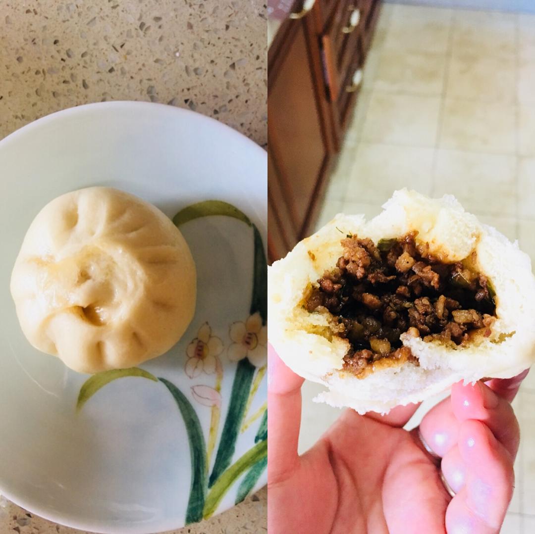 带着诚意的酱肉包子的做法