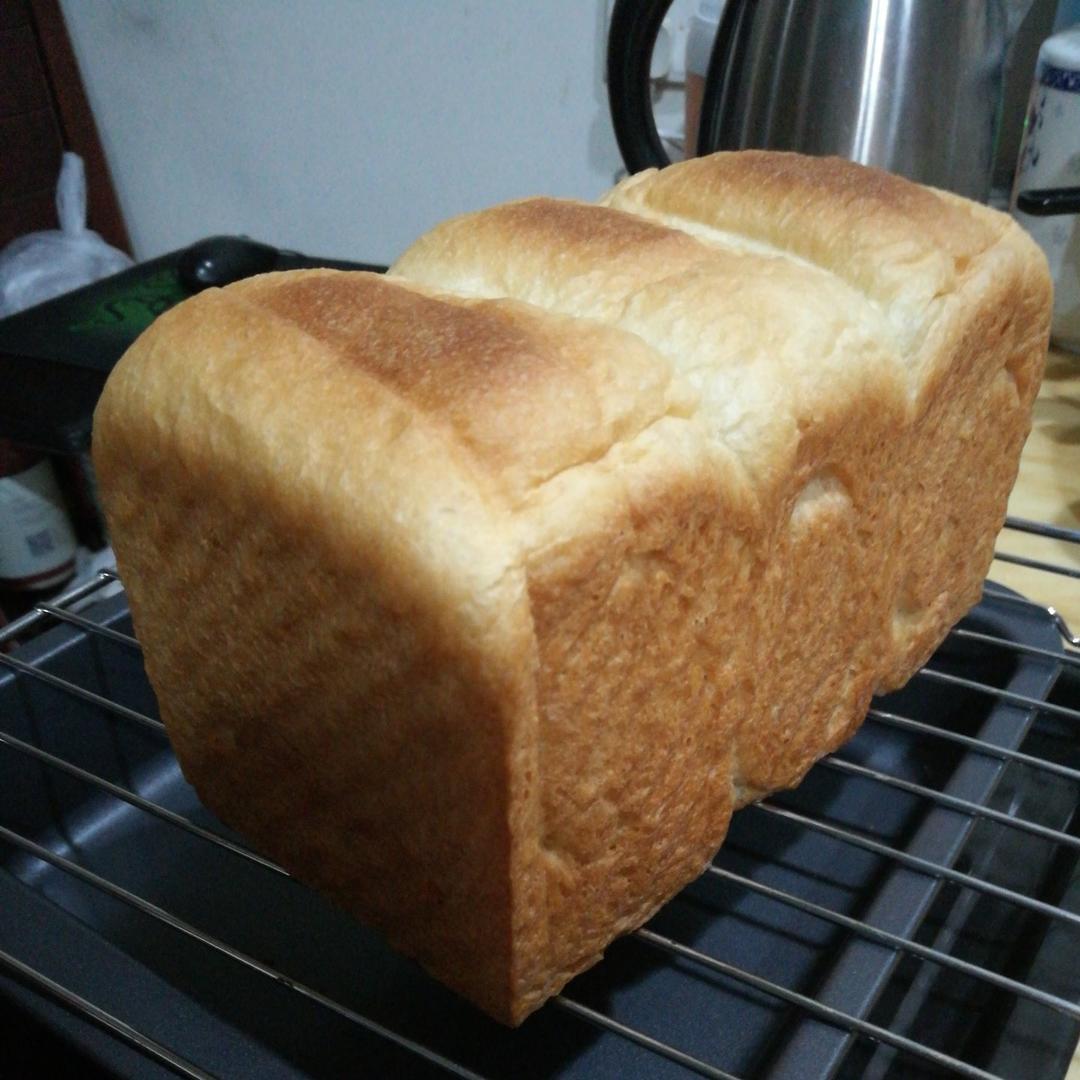 屡屡做的吐司面包(猪油版)