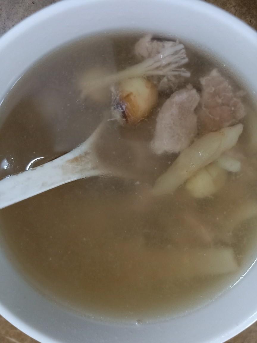 沙参玉竹百合莲子麦冬炖瘦肉的做法