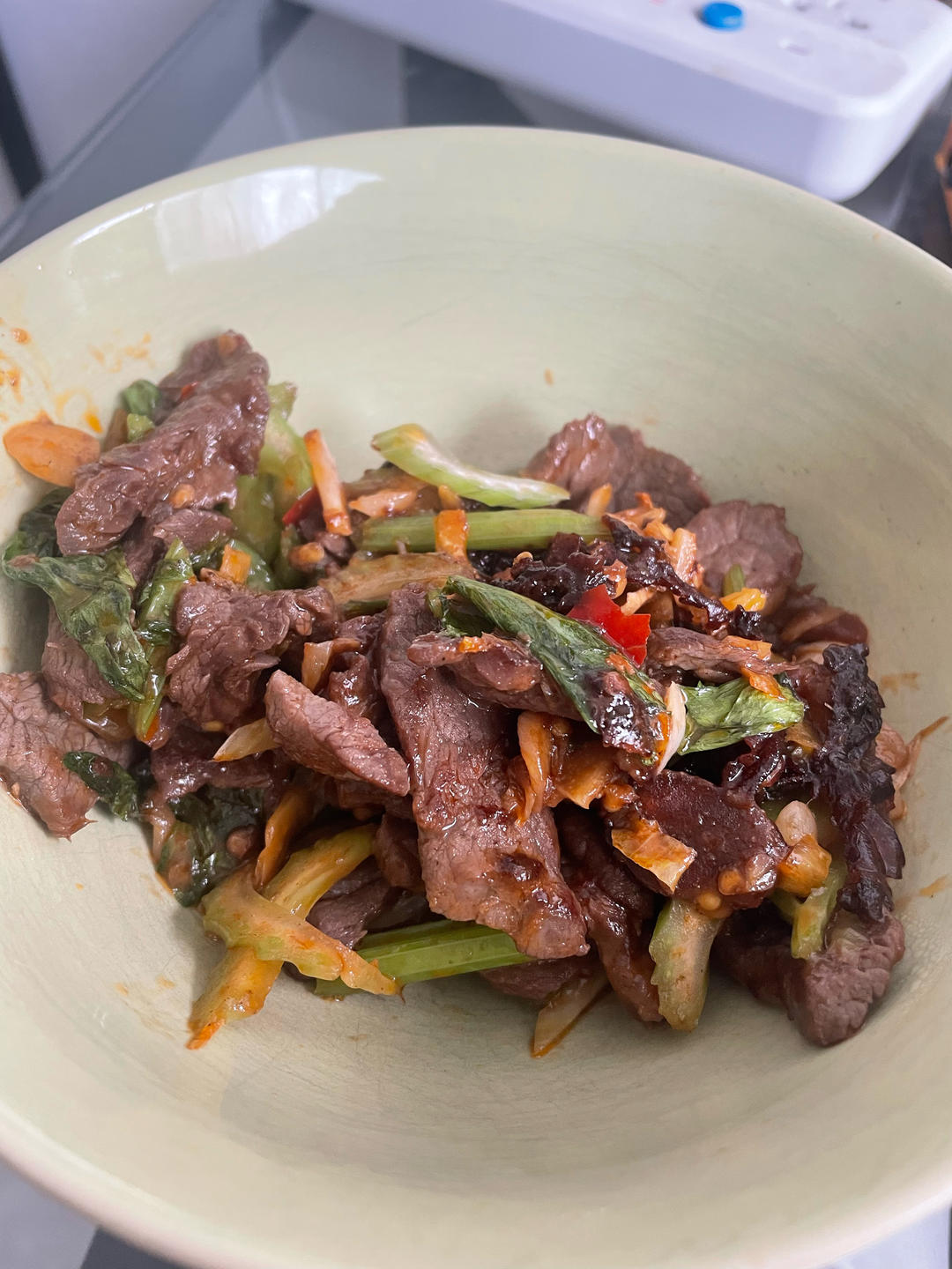 泡椒芹菜炒牛肉