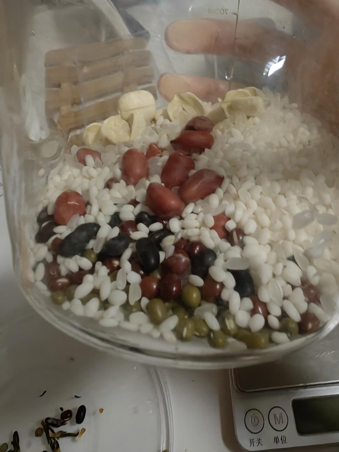 经过10次试做，终于调配出好吃的八宝粥配方，味道真的很绝