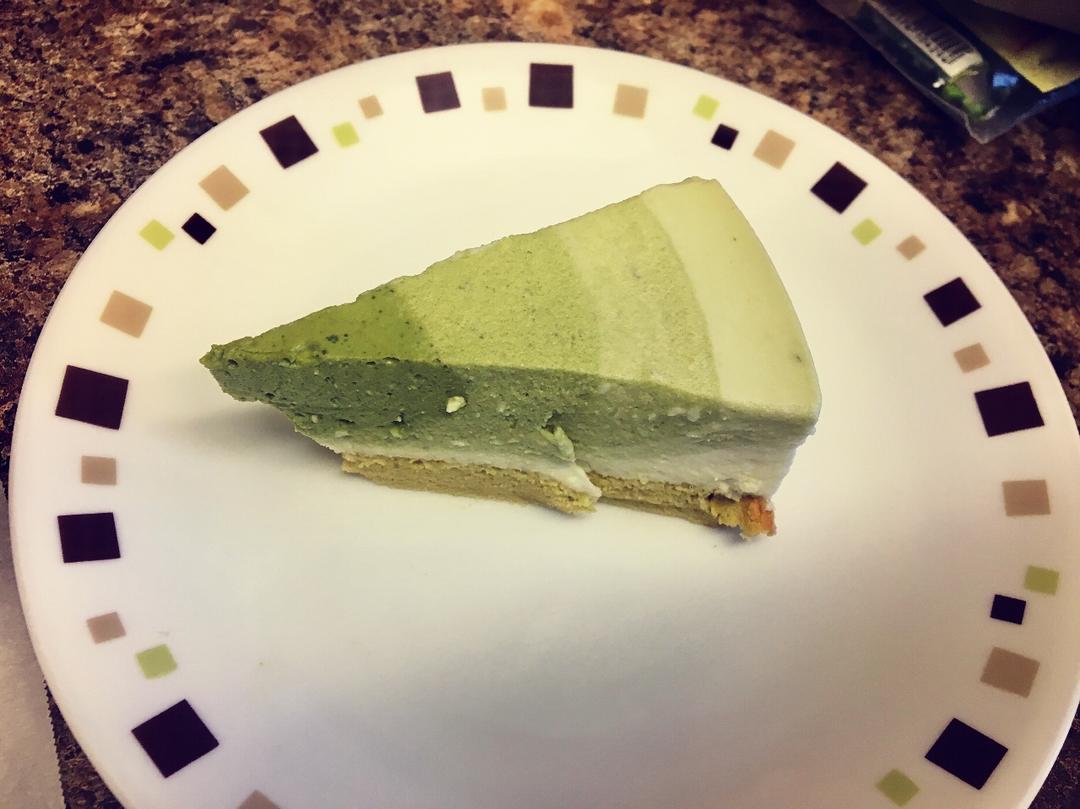 渐变抹茶慕斯蛋糕：我Amanda带着既美又作的抹茶甜点又来了！【曼食慢语】