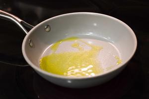 樱桃汁香煎鸭胸肉配焦糖菊苣（带超详细小视频步骤）的做法 步骤17