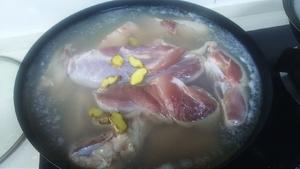 笋干扣肉（温州传统菜）的做法 步骤2