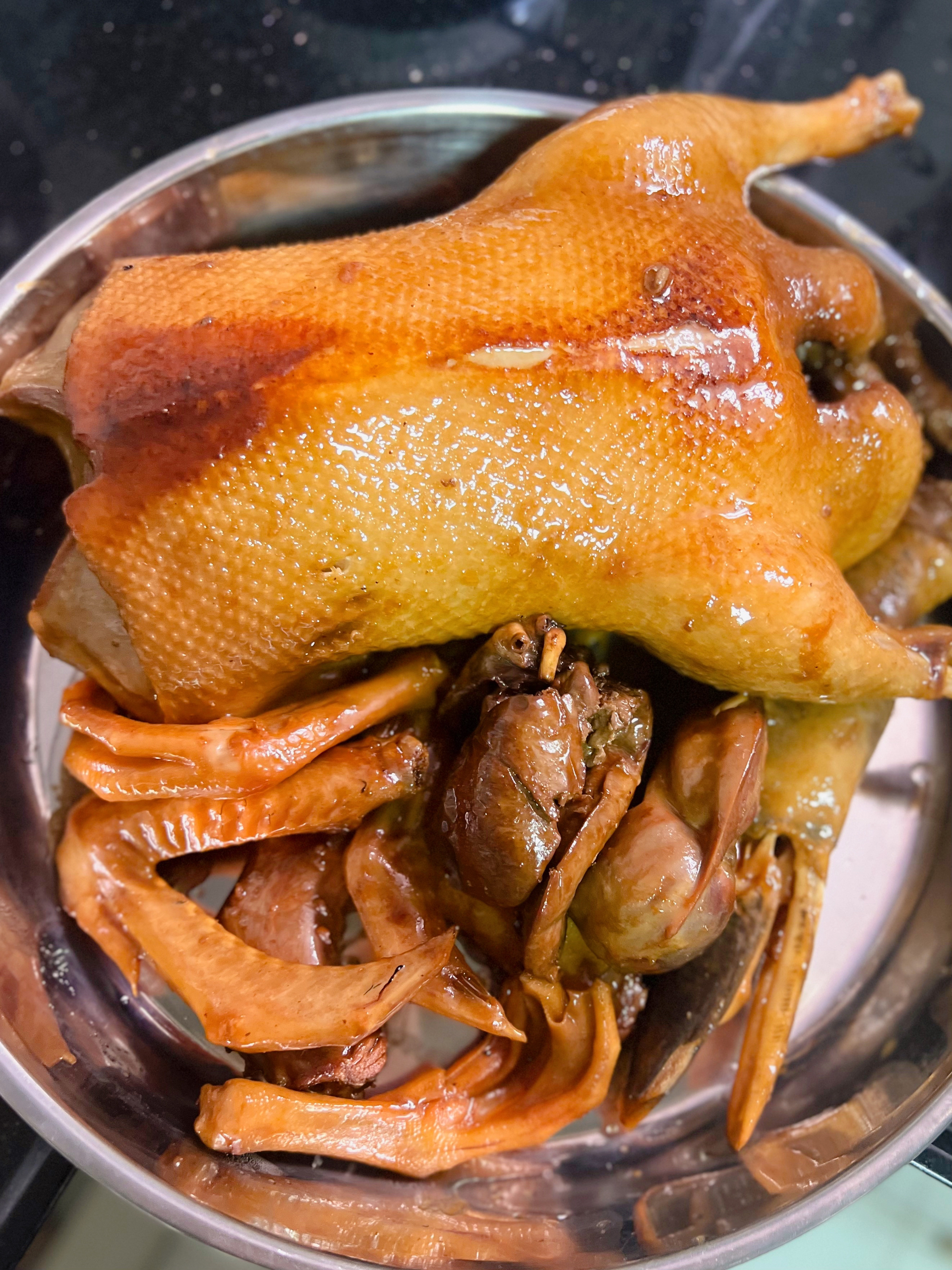 ❤️满屋飘香咸香可口巨巨巨美味的广东客家鱼露卤鸭❤️的做法