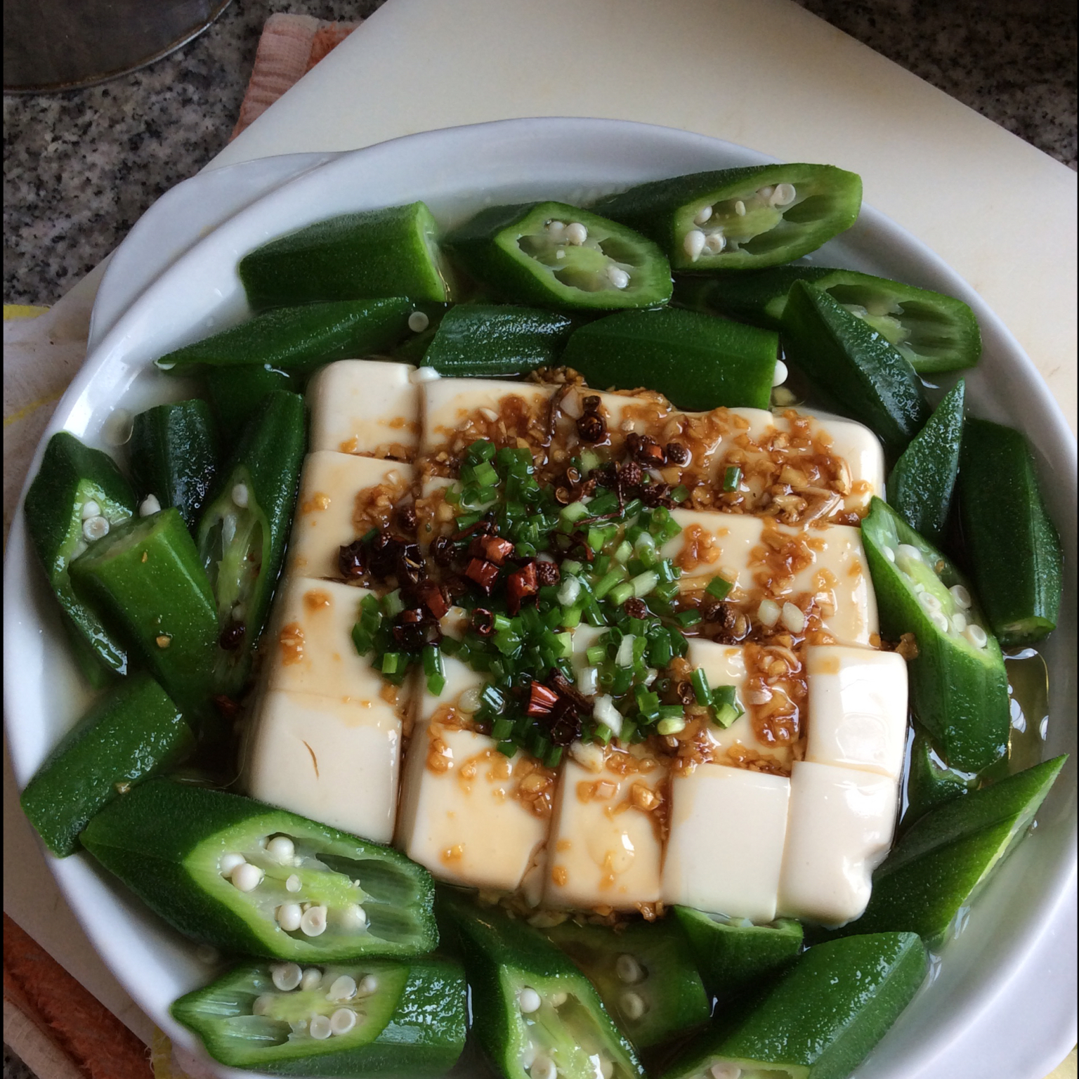 油淋秋葵嫩豆腐