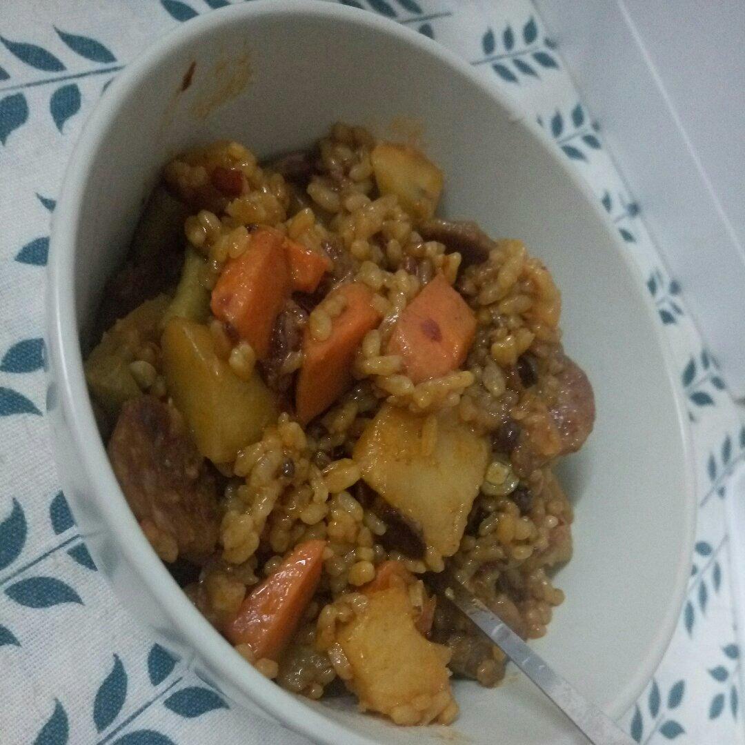 香肠土豆焖饭【一人也要吃好版】