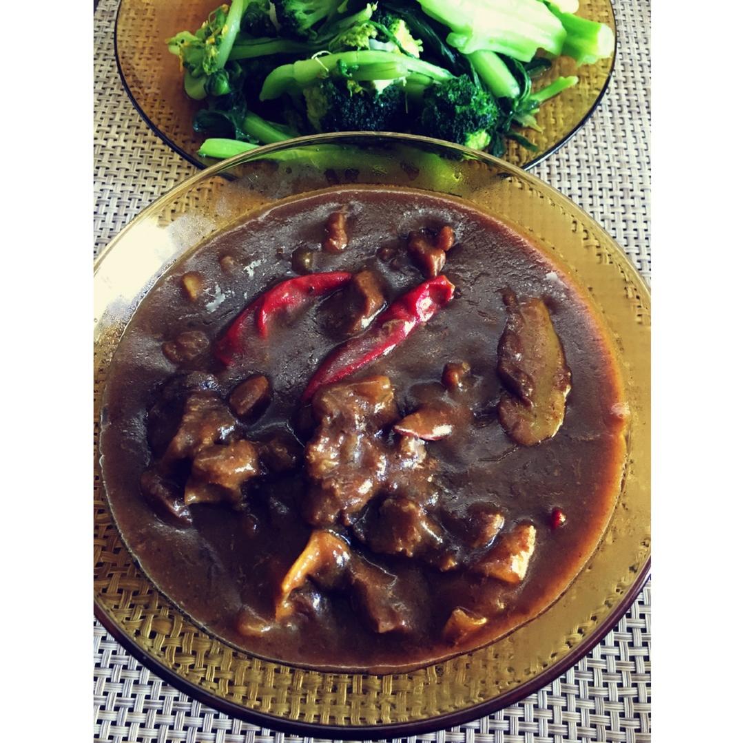 咖喱牛腩