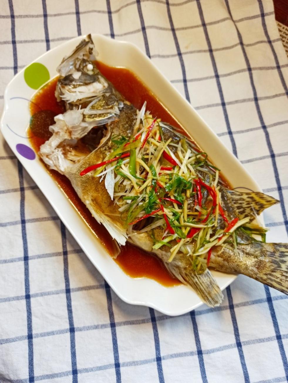 清蒸鲈鱼