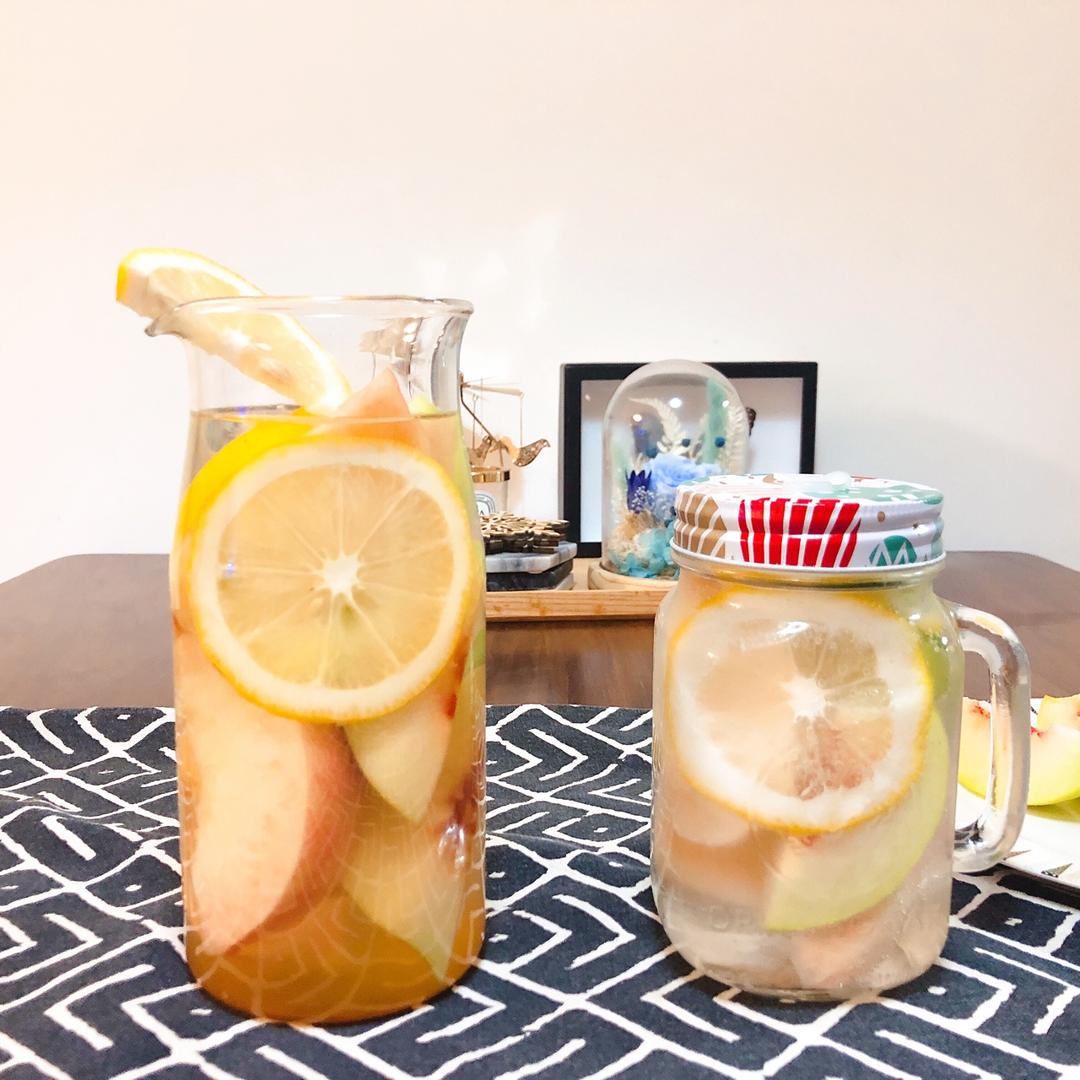 夏日清凉桃子汽水