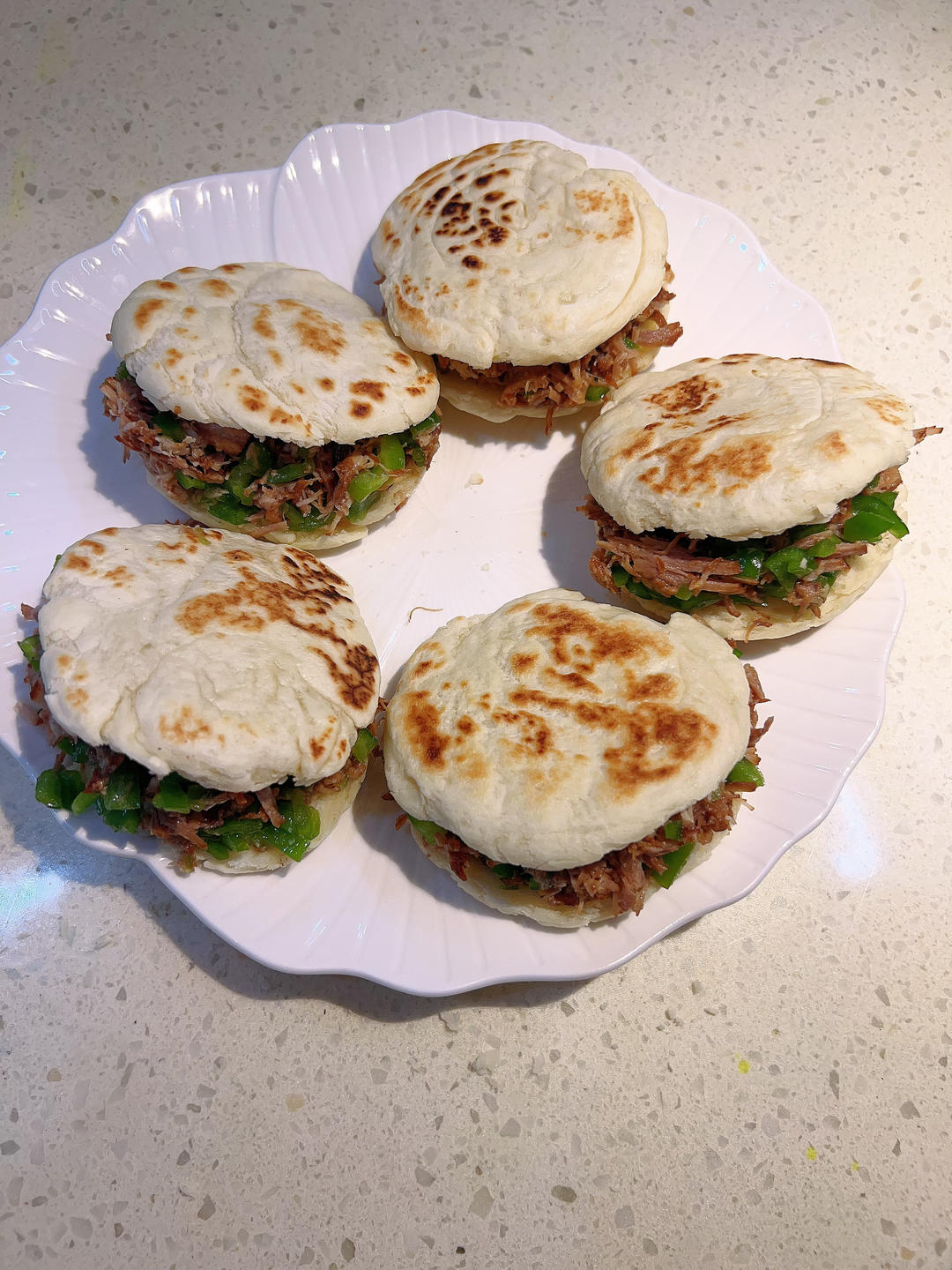肉夹馍(白吉馍的制作)