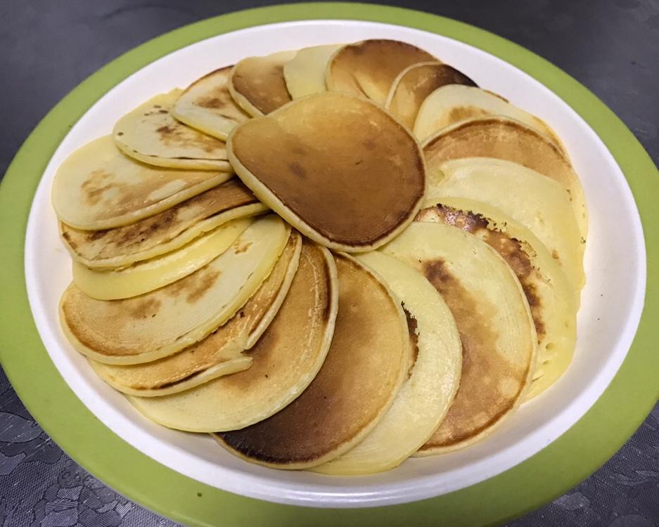 超简单的酸奶鸡蛋饼的做法