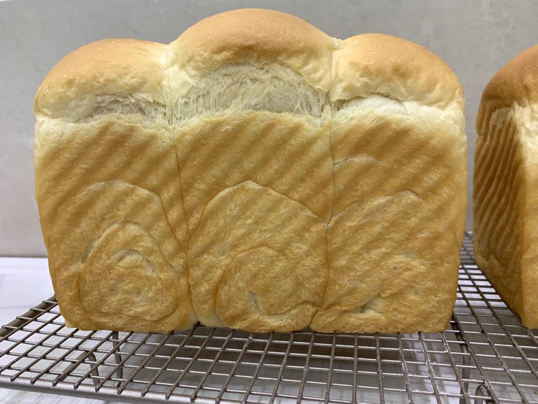 超柔牛奶棉花吐司（最详细的吐司食谱）