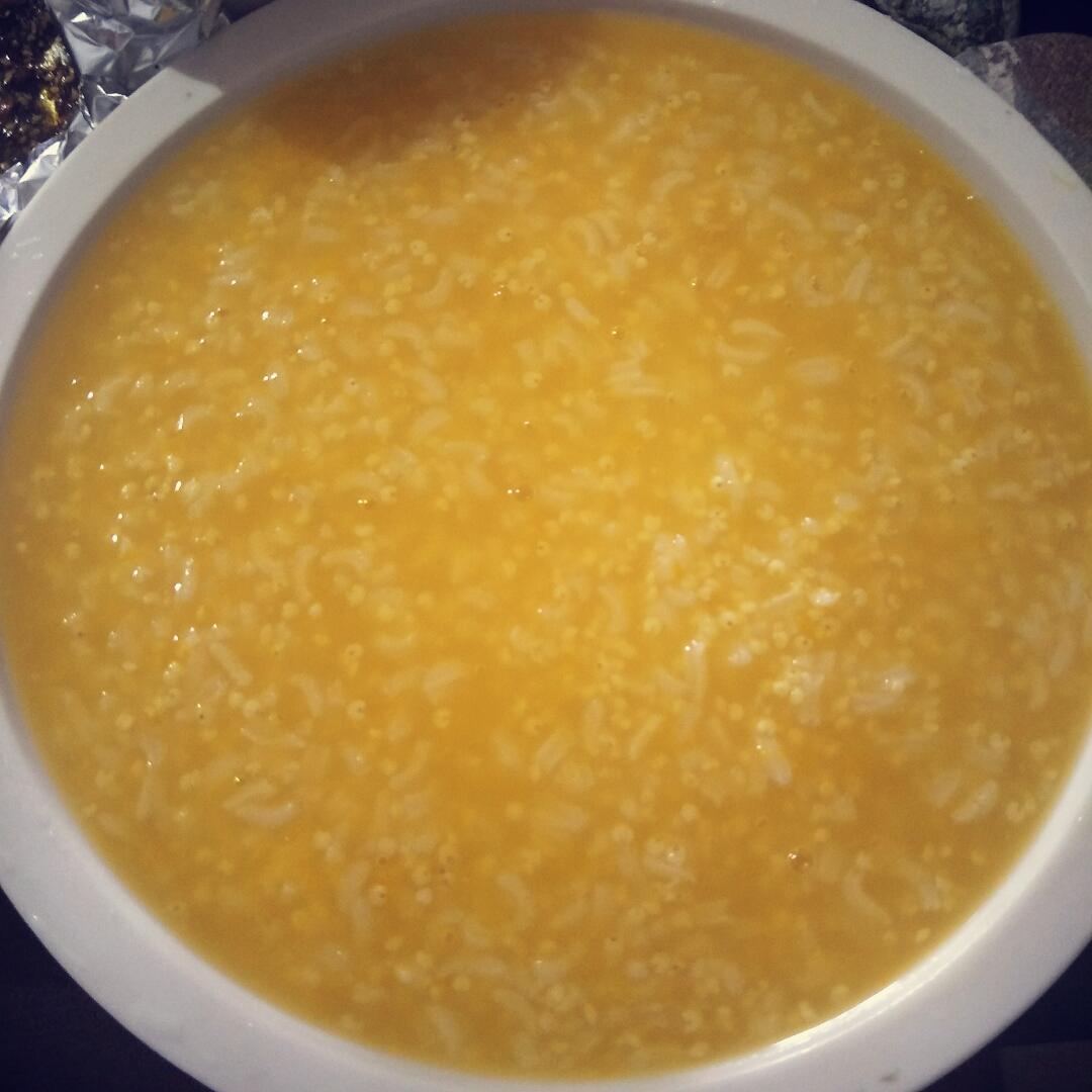 南瓜小米粥(人见人爱版)