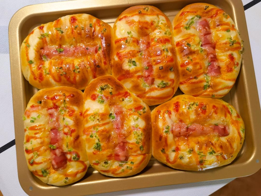 超松软的一发芝士香葱火腿沙拉面包|柔软拉丝|新手友好