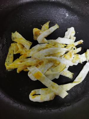 虾滑海参大虾豆腐汤的做法 步骤1