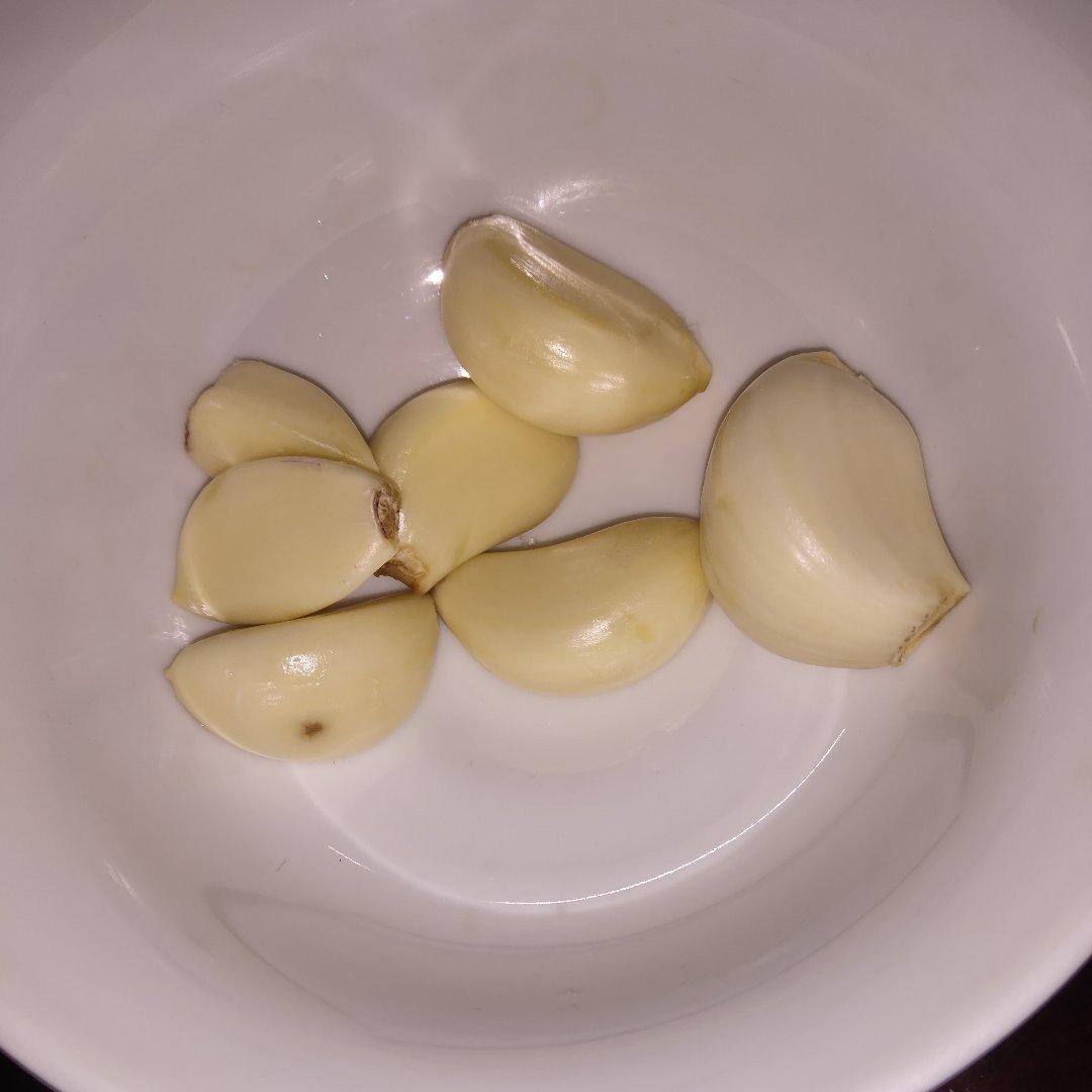 3秒快速剥蒜法
