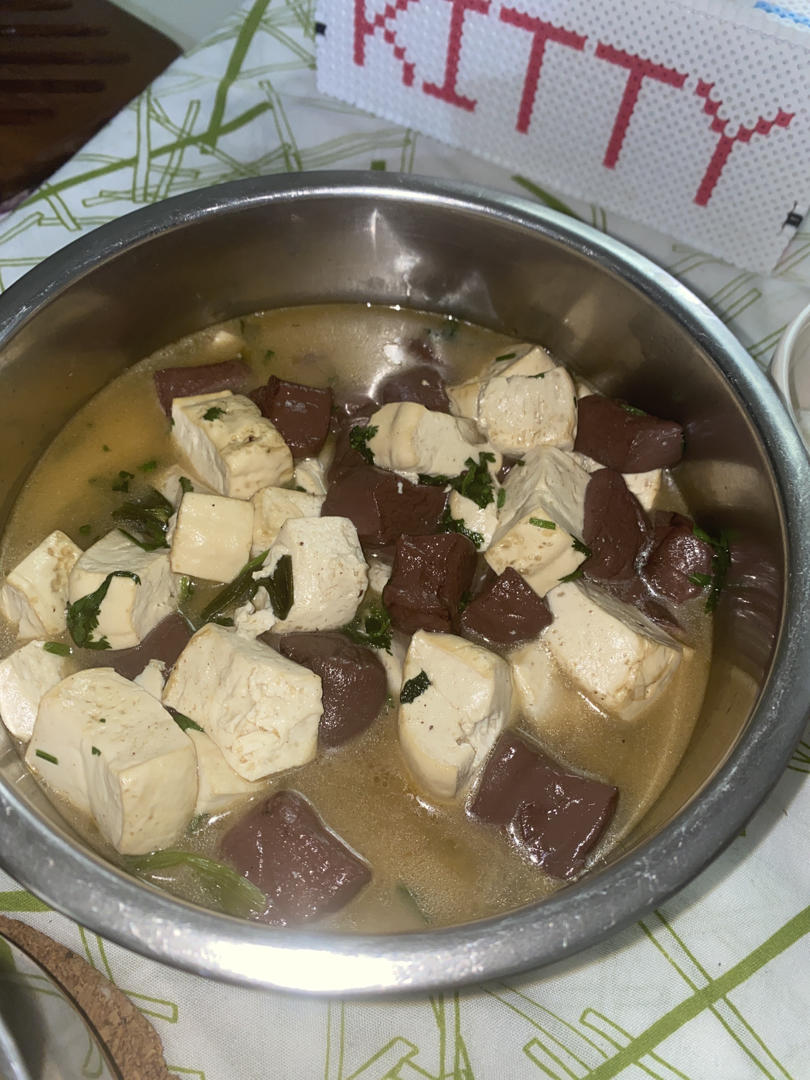 猪血炒老豆腐