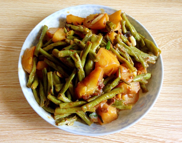 土豆炖豆角
