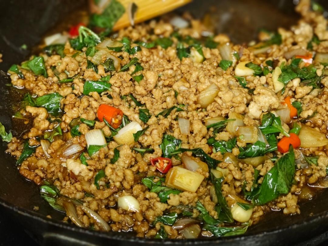 泰式打抛牛肉/猪肉碎饭