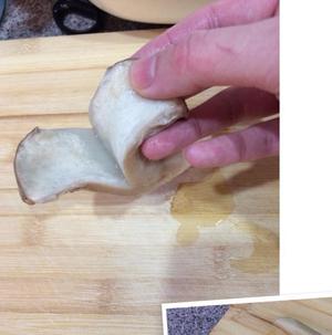 川版手撕杏鲍菇的做法 步骤4