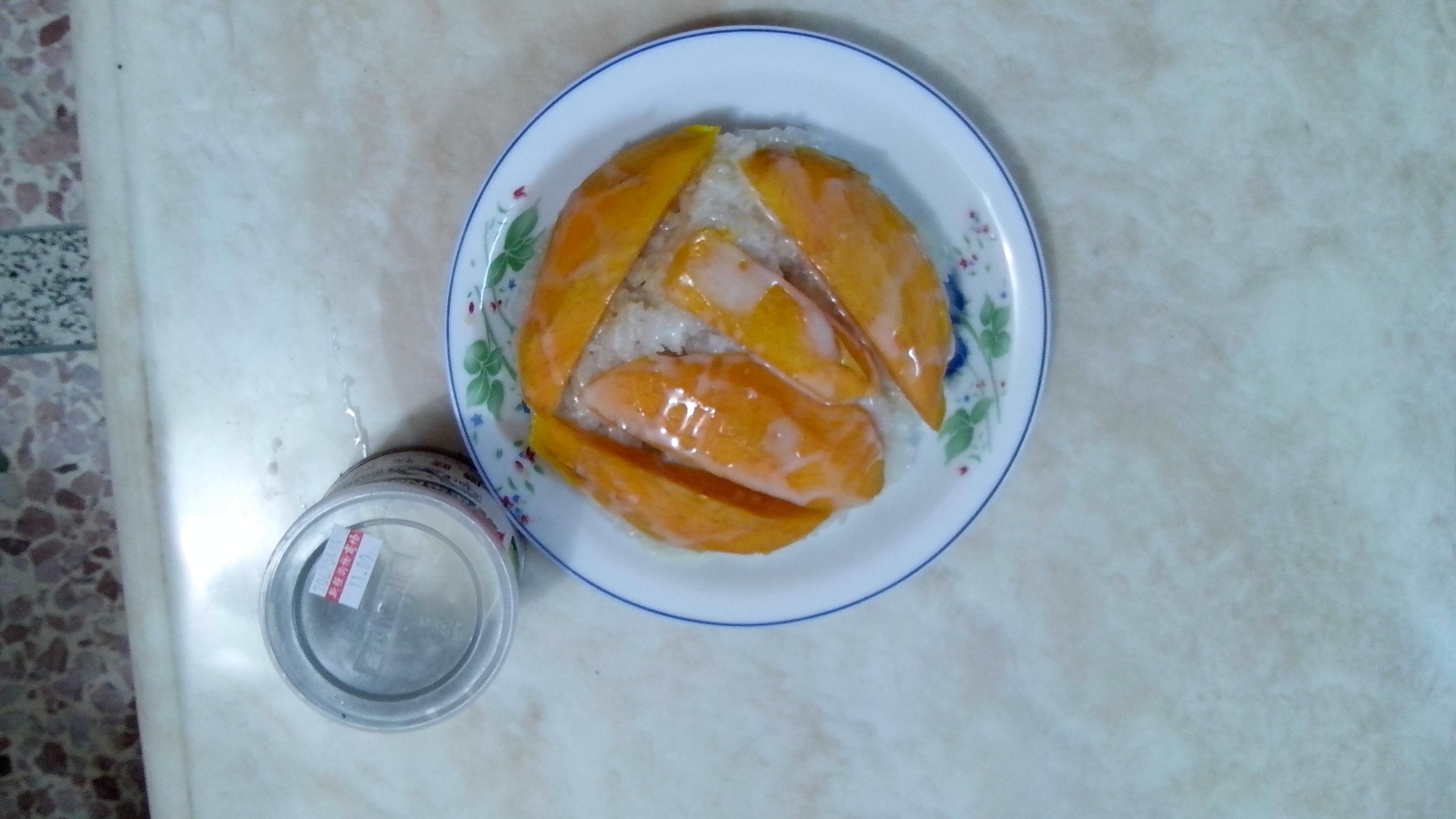 椰浆芒果糯米饭
