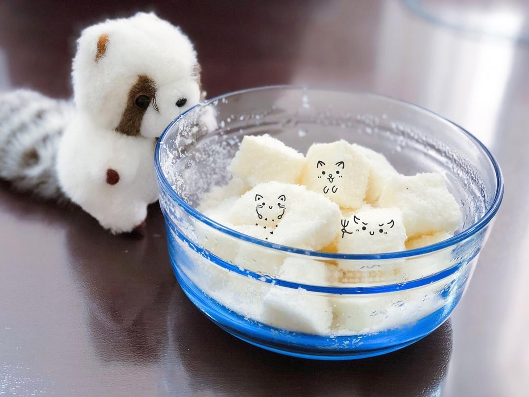 完胜85度C牛奶椰丝小方