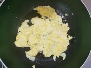 剁椒鸡蛋的做法 步骤2