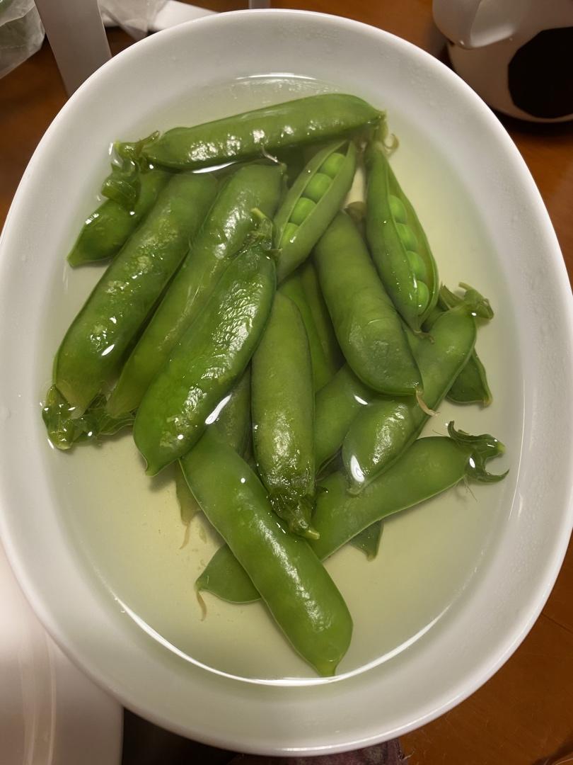 一口春天：水煮豌豆荚