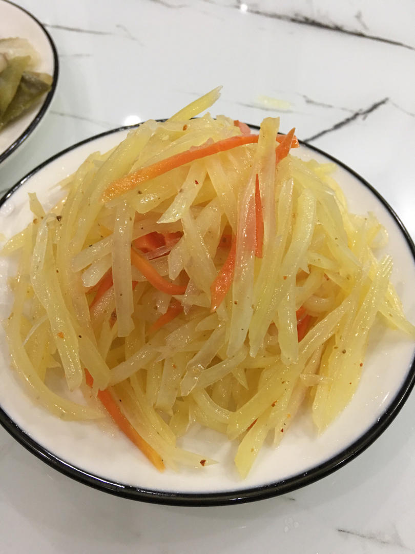 难怪饭店的炝拌土豆丝好吃！原来家里差了这3点，赶快试试吧