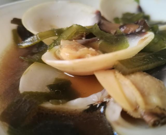 香菇海带蛤蜊汤的做法