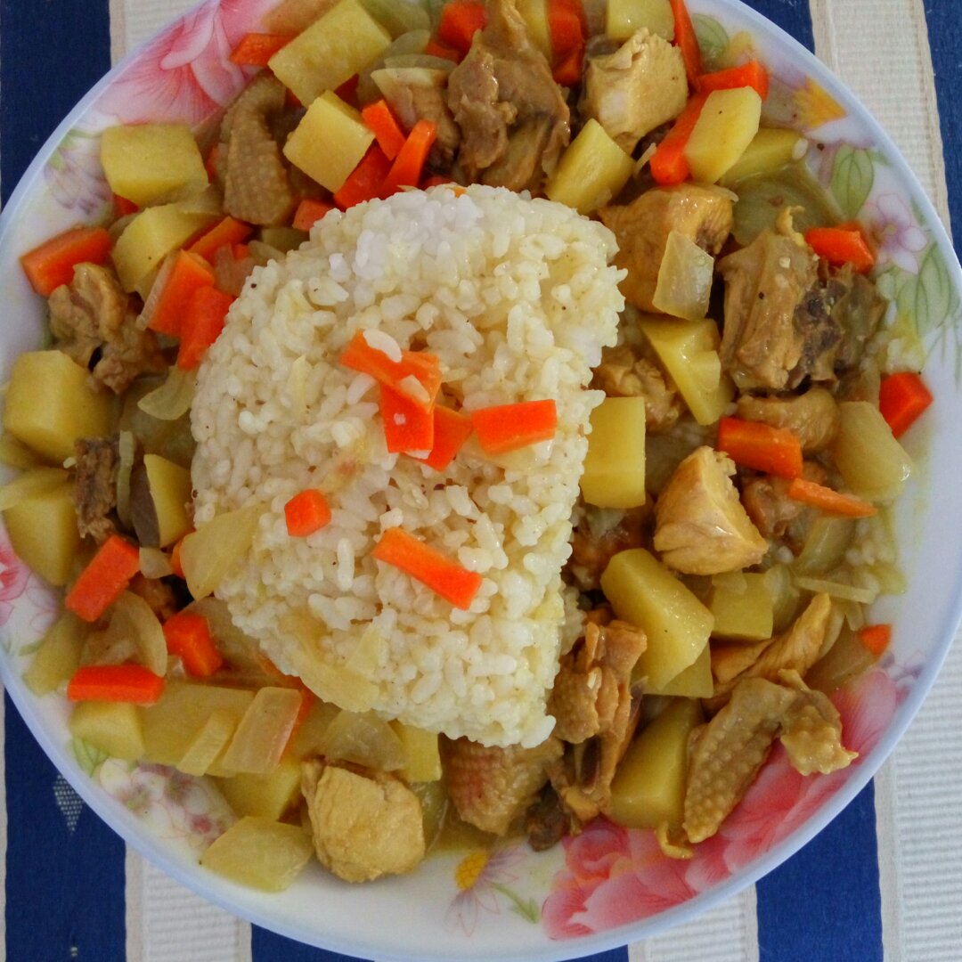 咖喱土豆鸡肉