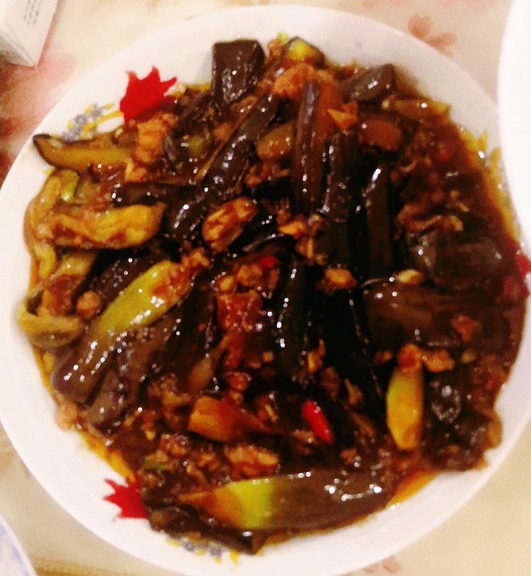 开胃下饭菜！巨简单的家常鱼香茄子煲