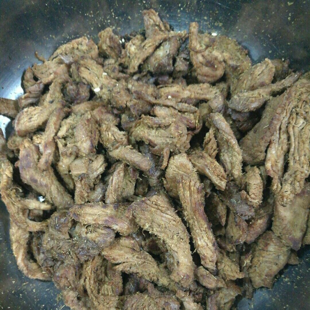 好吃到停不下来的手撕牛肉