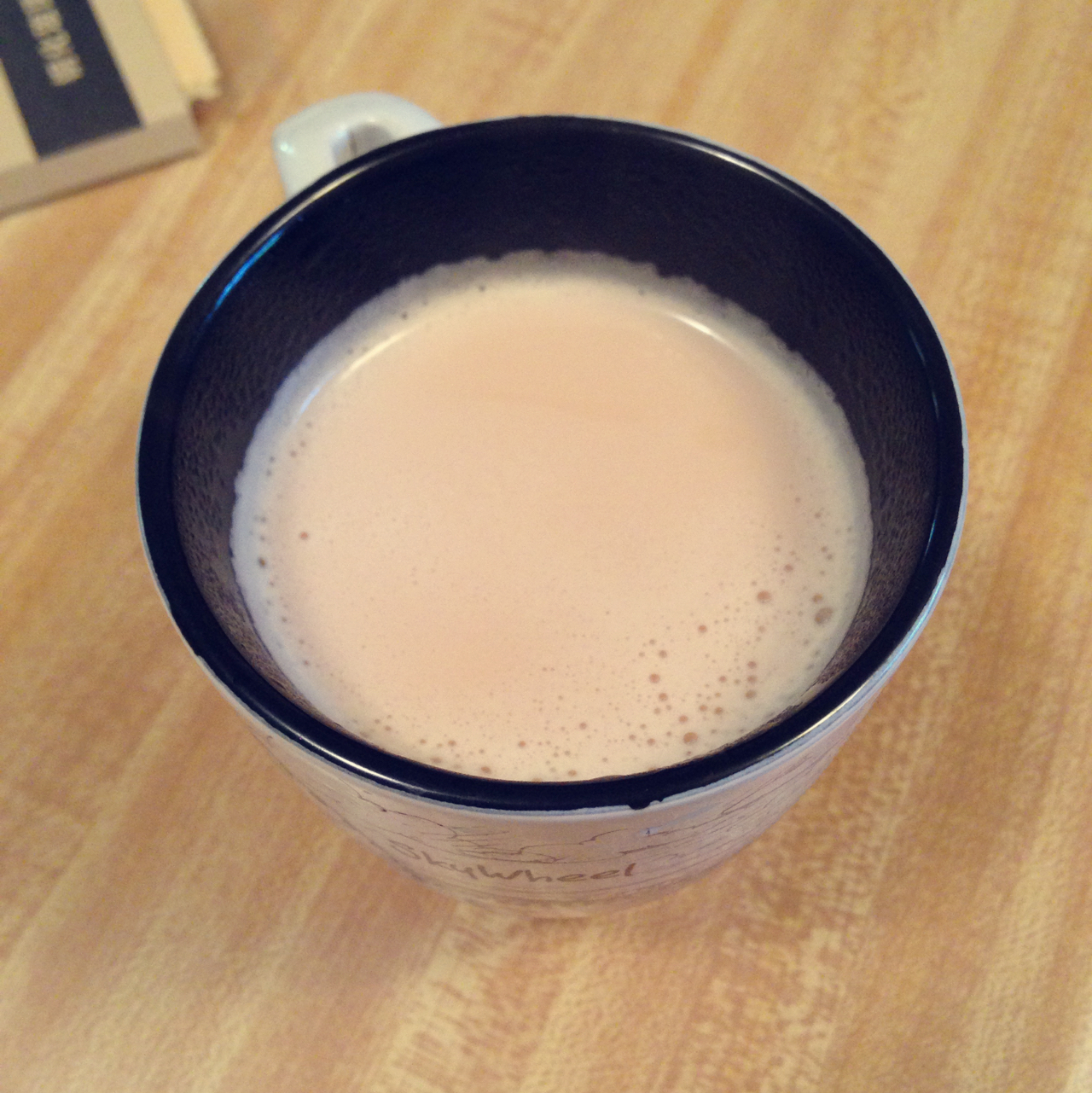浓浓的锅煮奶茶