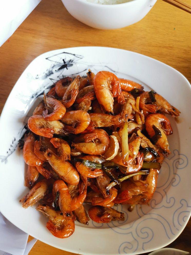 油爆河虾