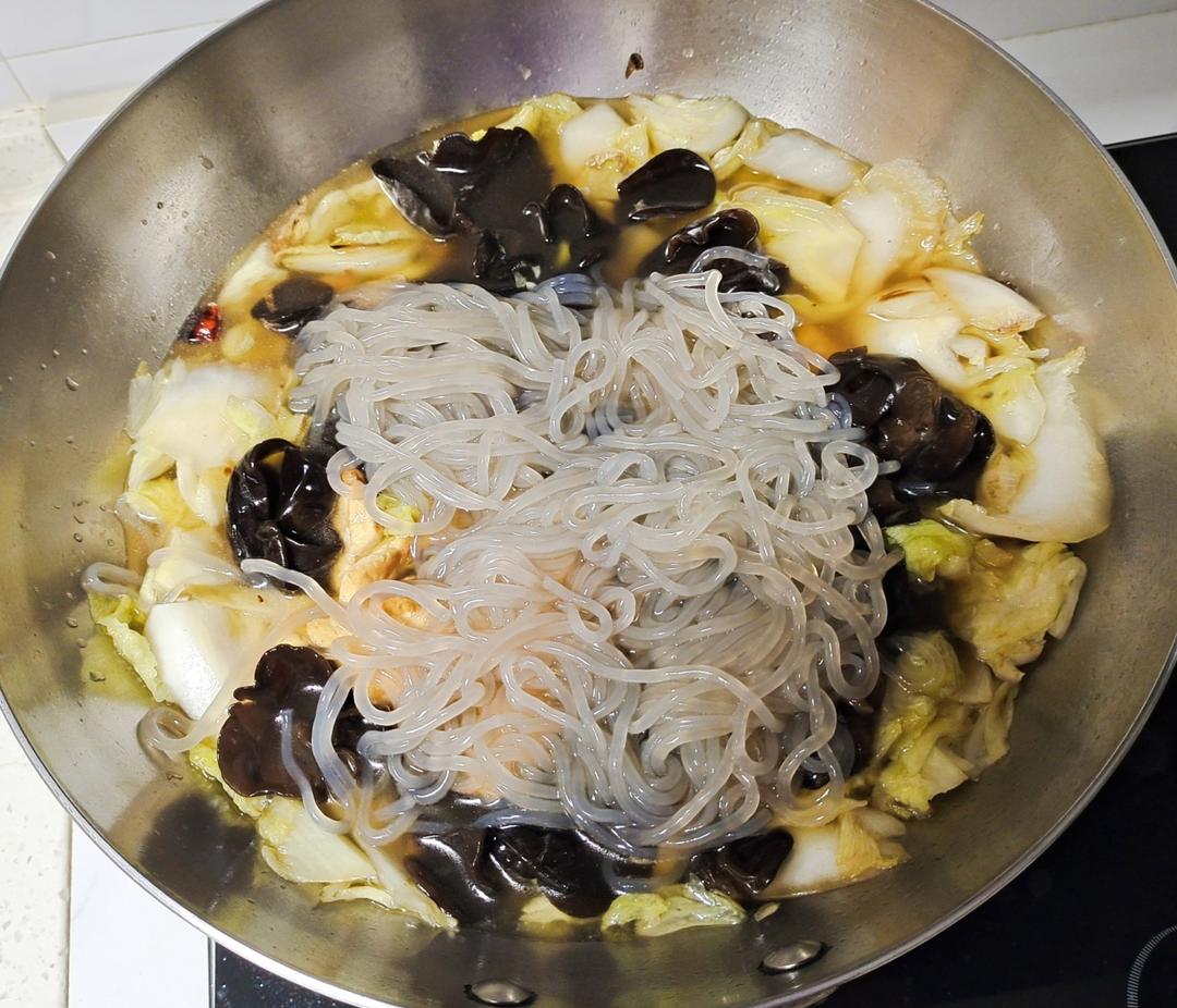 白菜炖粉条的做法 步骤4