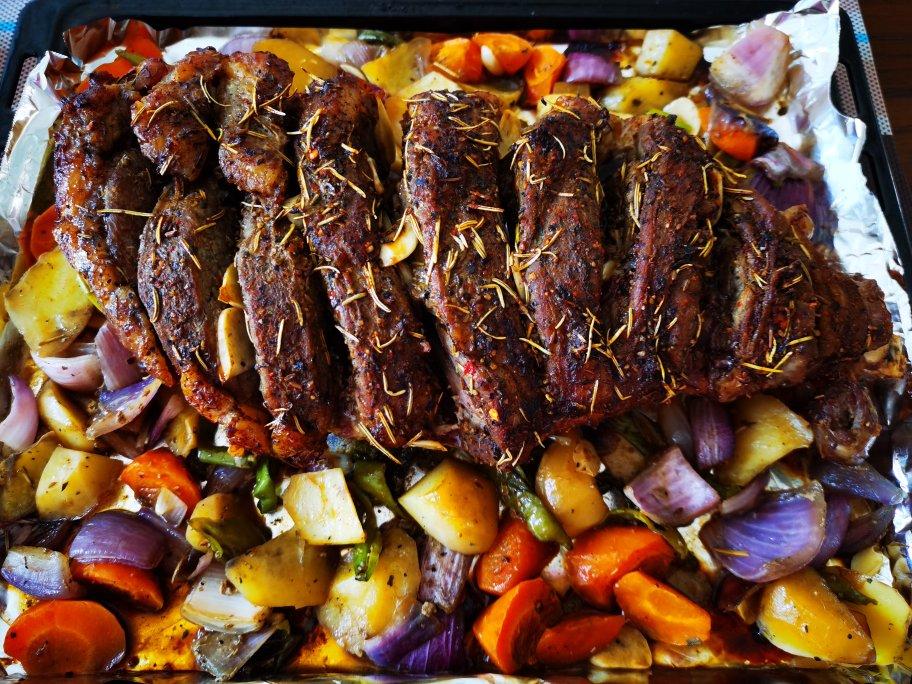 孜然蒜香烤羊腿